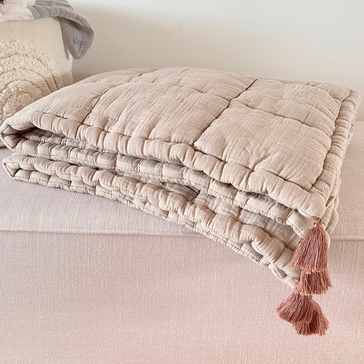 KRABBELDECKE 120x120 BEIGE MUSSELIN - HANDGEFERTIGT